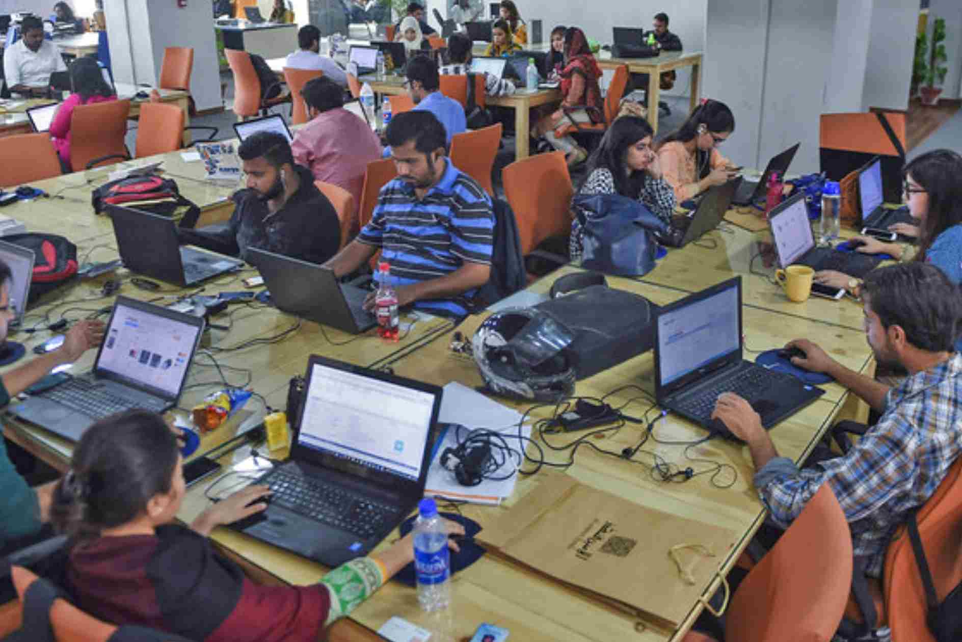 Expert Tips for Growing Your Freelancing Career in Pakistan