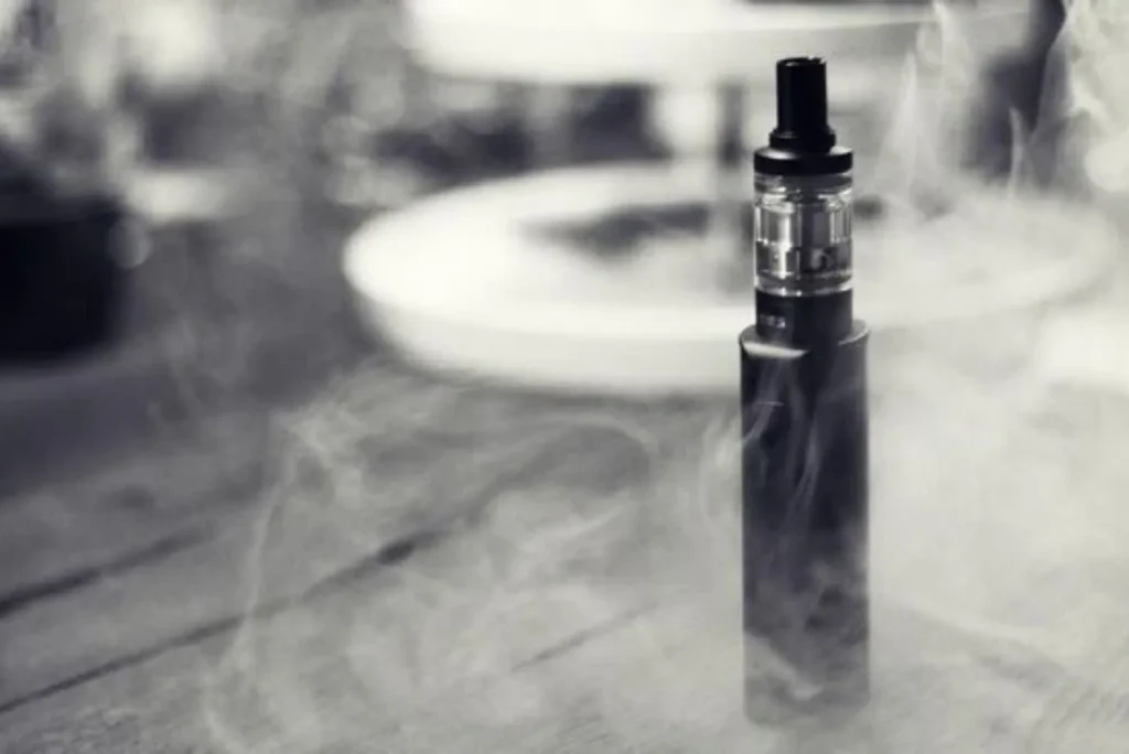 How-to-tell-if-your-vape-is-waterproof_.web