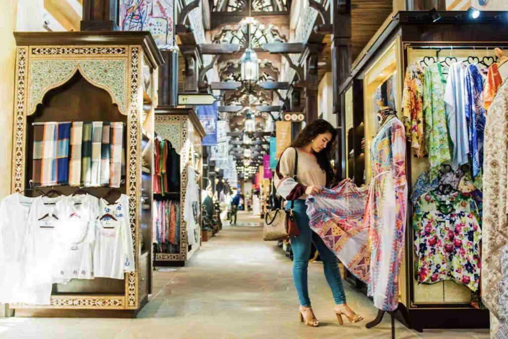 UAE Blue Souk Stores Map and Buyer Tips